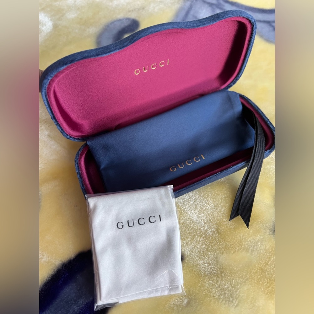GUCCI Sunglass Velvet Case w/ Silk Dust Bag & Cleaning cloth. NEW! - Picture 8 of 13